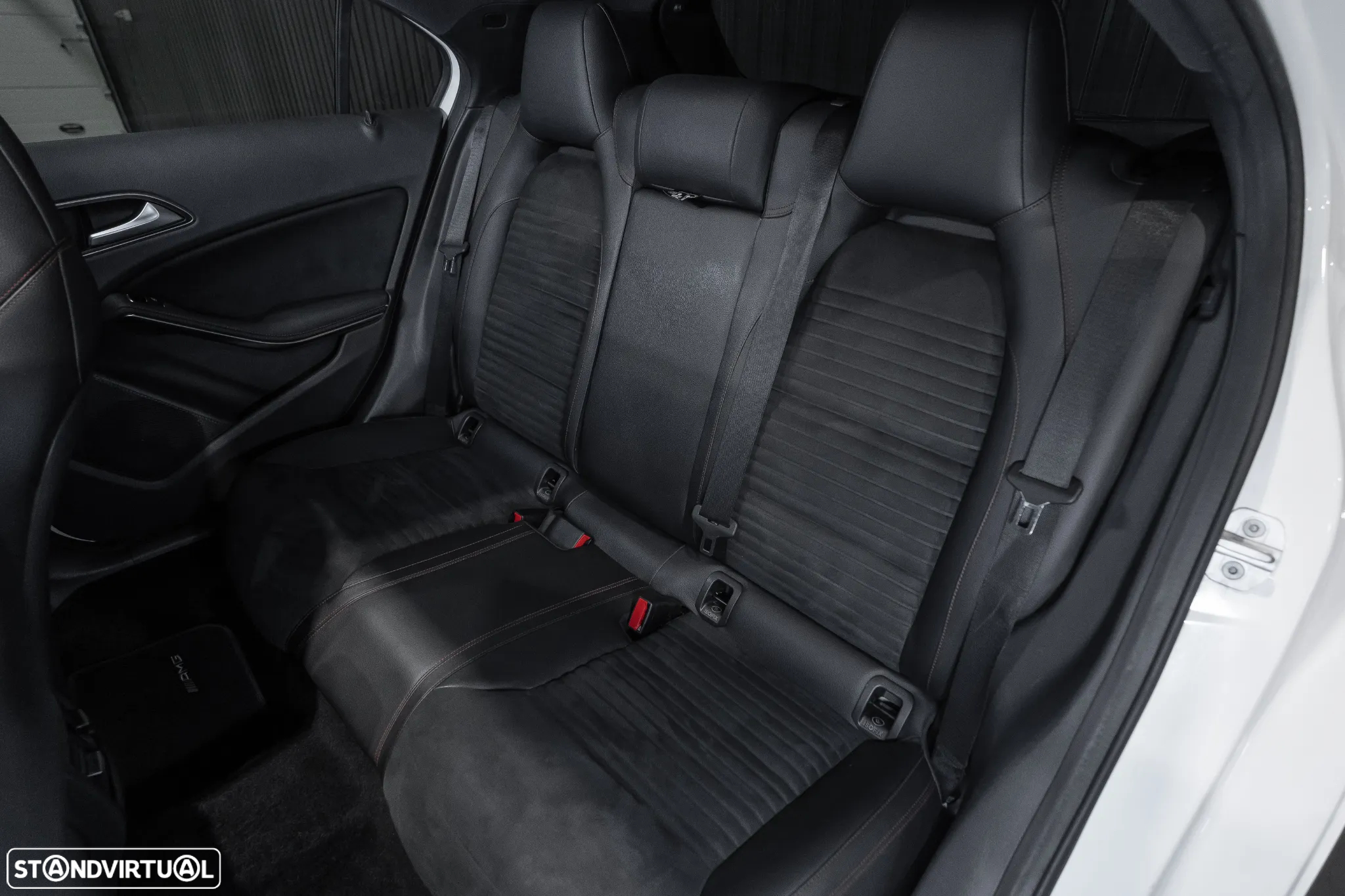 Mercedes-Benz A 180 7G-DCT AMG Line - 27