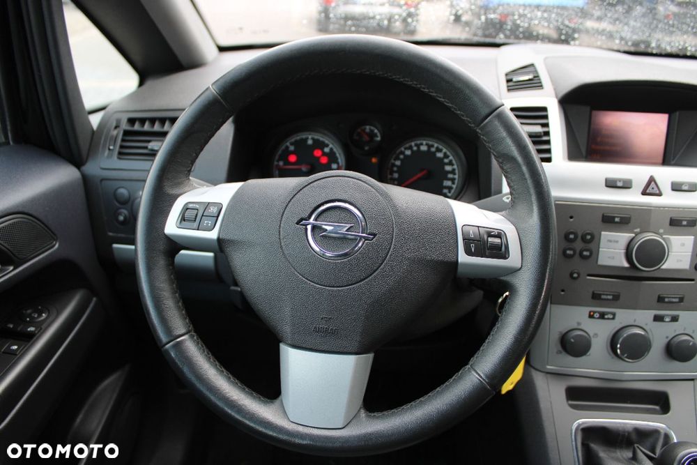 Opel Zafira - 23