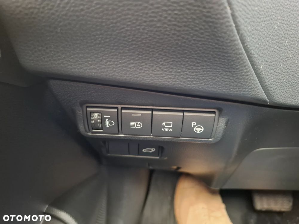 Toyota Corolla Cross 2.0 Hybrid Premiere Edition AWD - 28