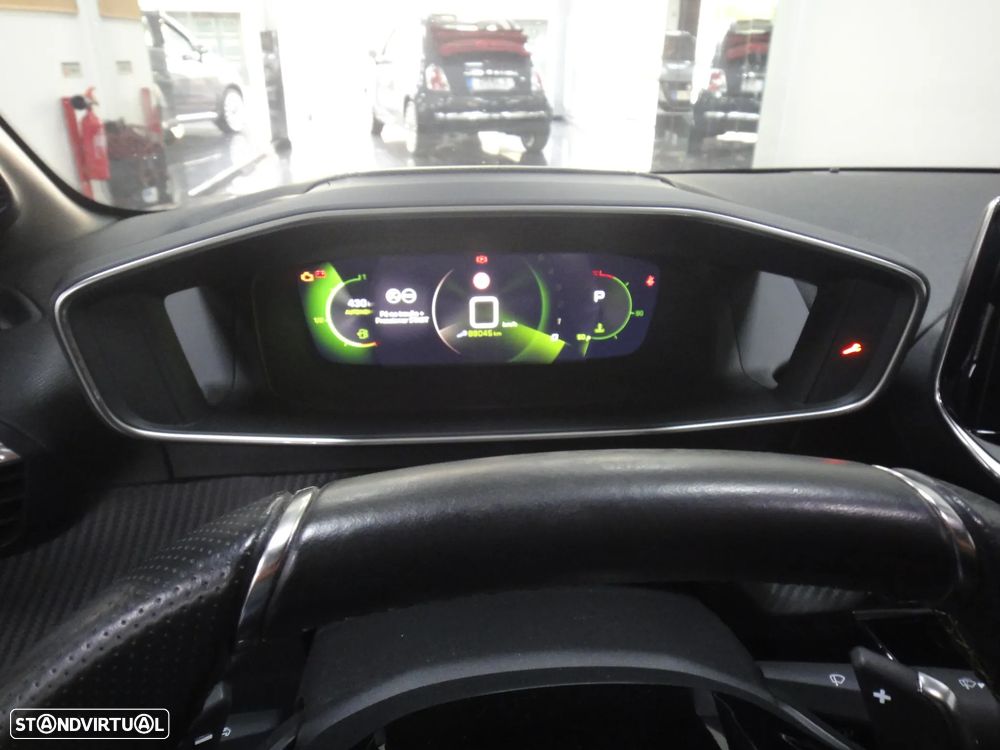 Peugeot 208 PureTech 130 EAT8 GT - 21
