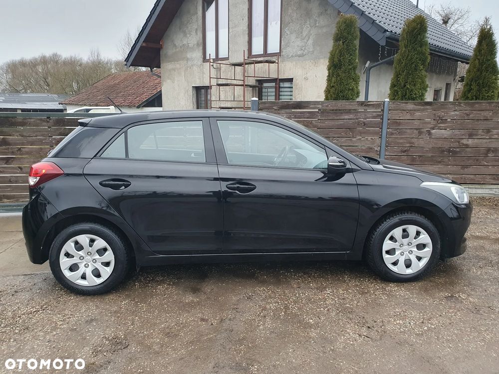 Hyundai i20 blue 1.2 Classic - 7