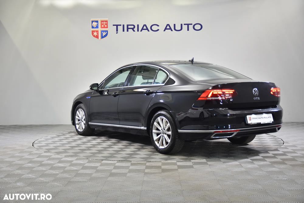 Volkswagen Passat - 3