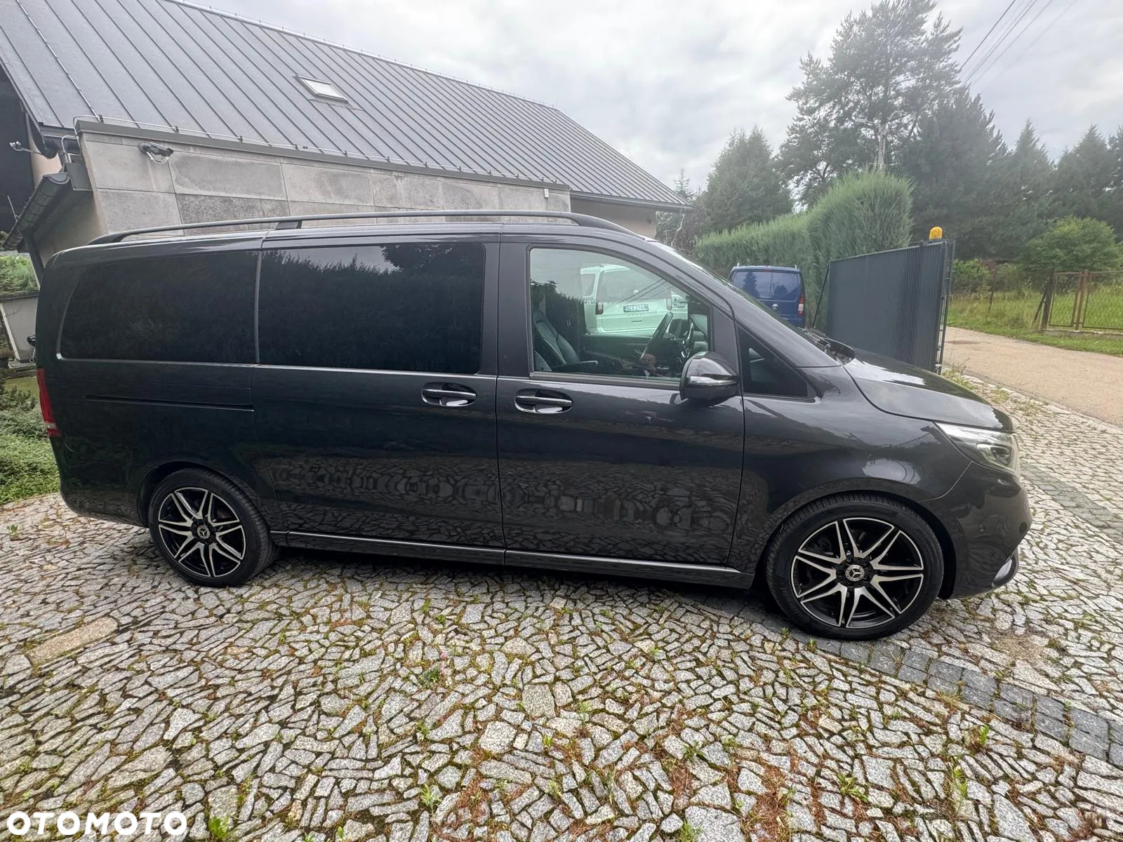 Mercedes-Benz Klasa V 250 d Avantgarde 9G-Tronic (d³ugi) - 4