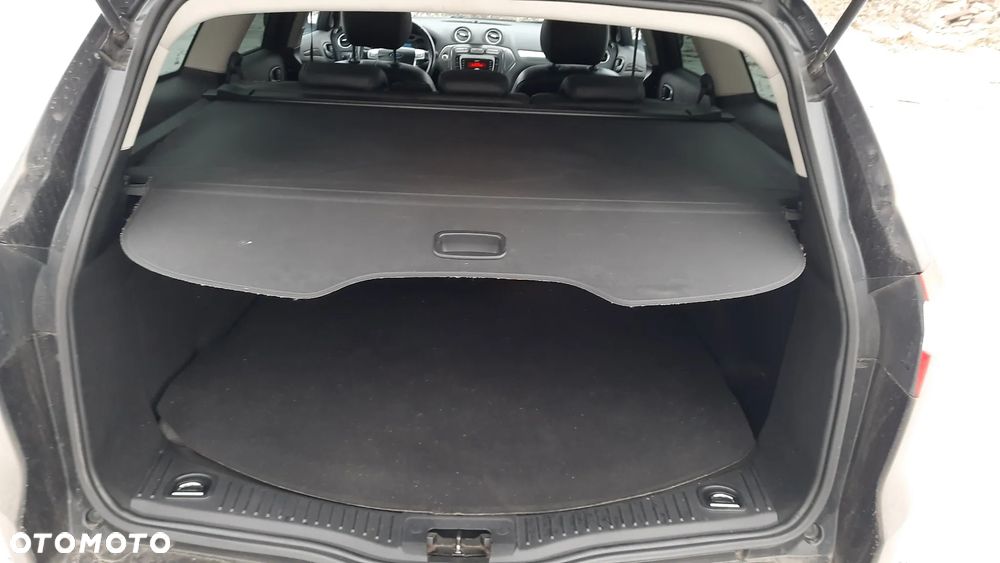 Ford Mondeo SW 2.2 TDCi Trend - 29
