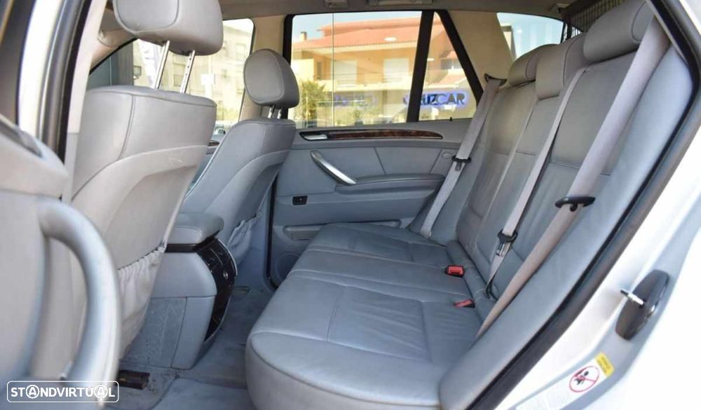 BMW X5 3.0 - 7