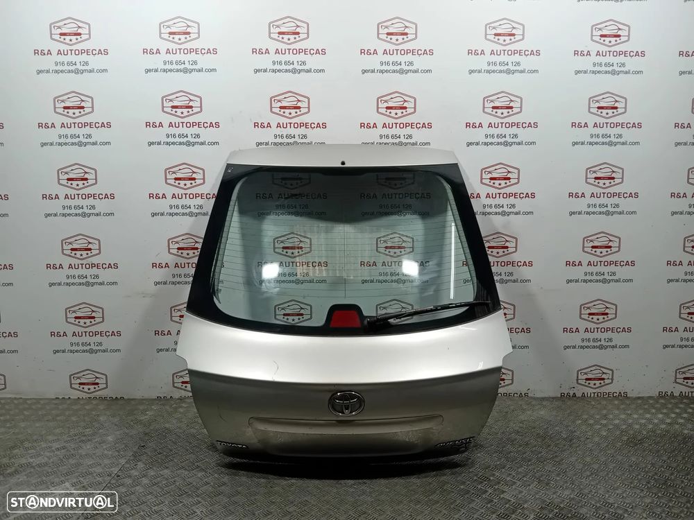 Tampa Porta Mala Toyota Avensis Original - 2