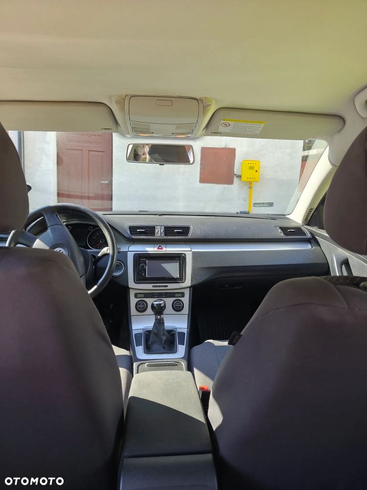 Volkswagen Passat 2.0 TDI DPF Comfortline - 10