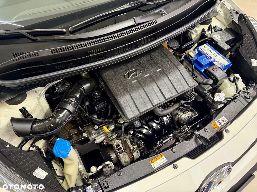 Hyundai i10 1.0 BlueDrive Premium - 12