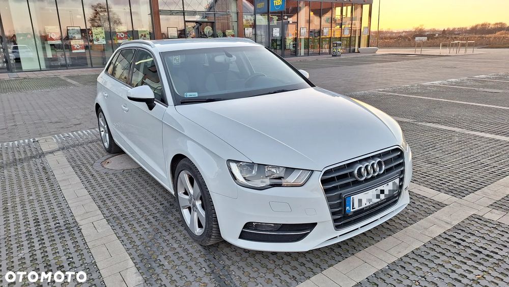 Audi A3 Sportback 1.6 TDI Attraction - 2