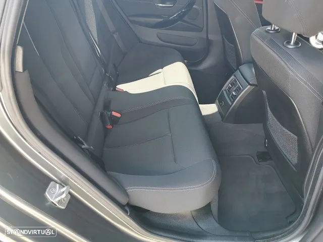 BMW 418 Gran Coupé d Line Sport Auto - 29