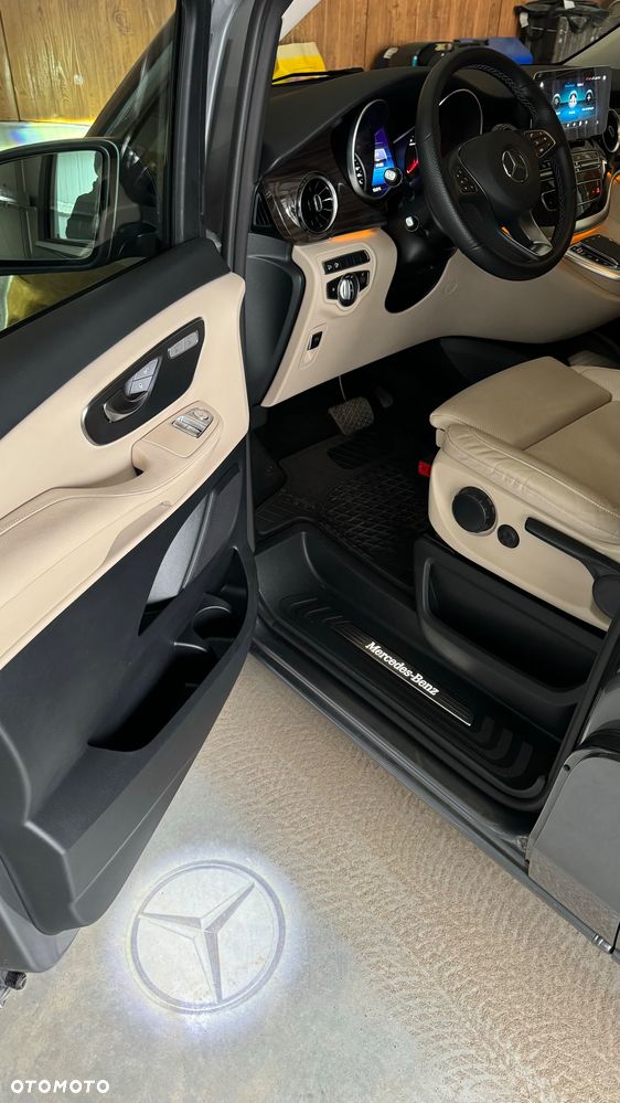 Mercedes-Benz Klasa V 300 d 9G-Tronic Avantgarde (długi) - 16