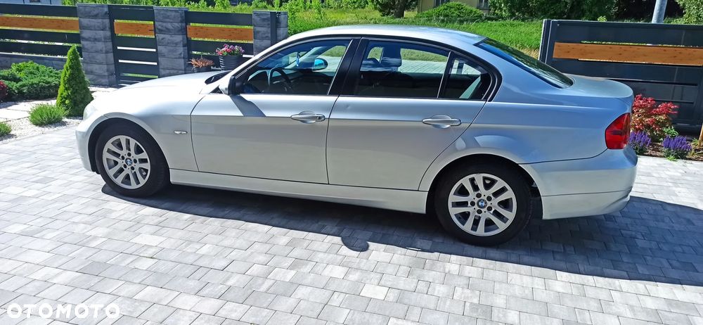BMW Seria 3 320d - 22
