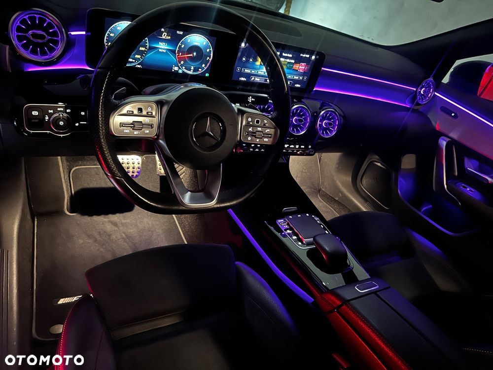 Mercedes-Benz CLA 180 AMG Line 7G-DCT - 30