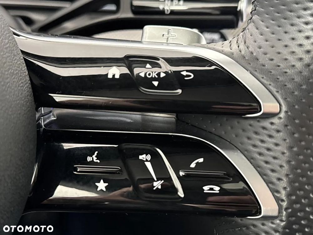 Mercedes-Benz CLE 300 4Matic 9G-TRONIC Edition AMG Line - 20