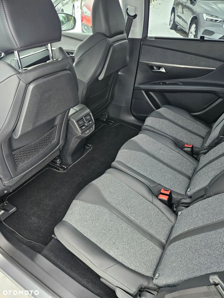Peugeot 5008 BlueHDi 130 EAT8 Allure - 11