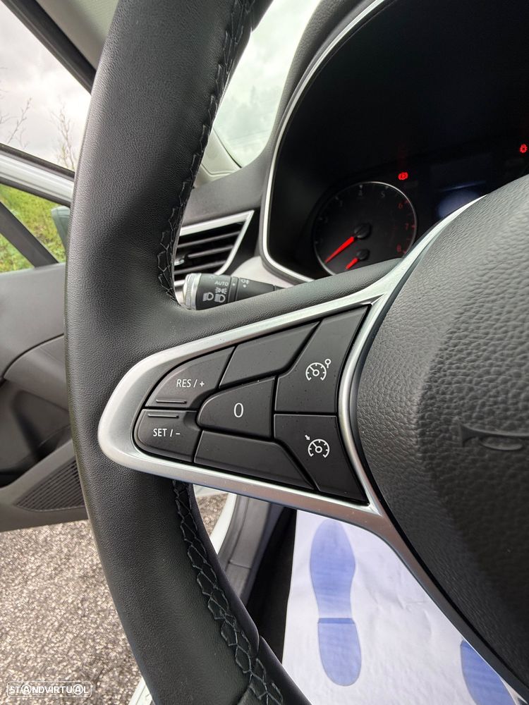 Renault Clio TCe 90 TECHNO - 16