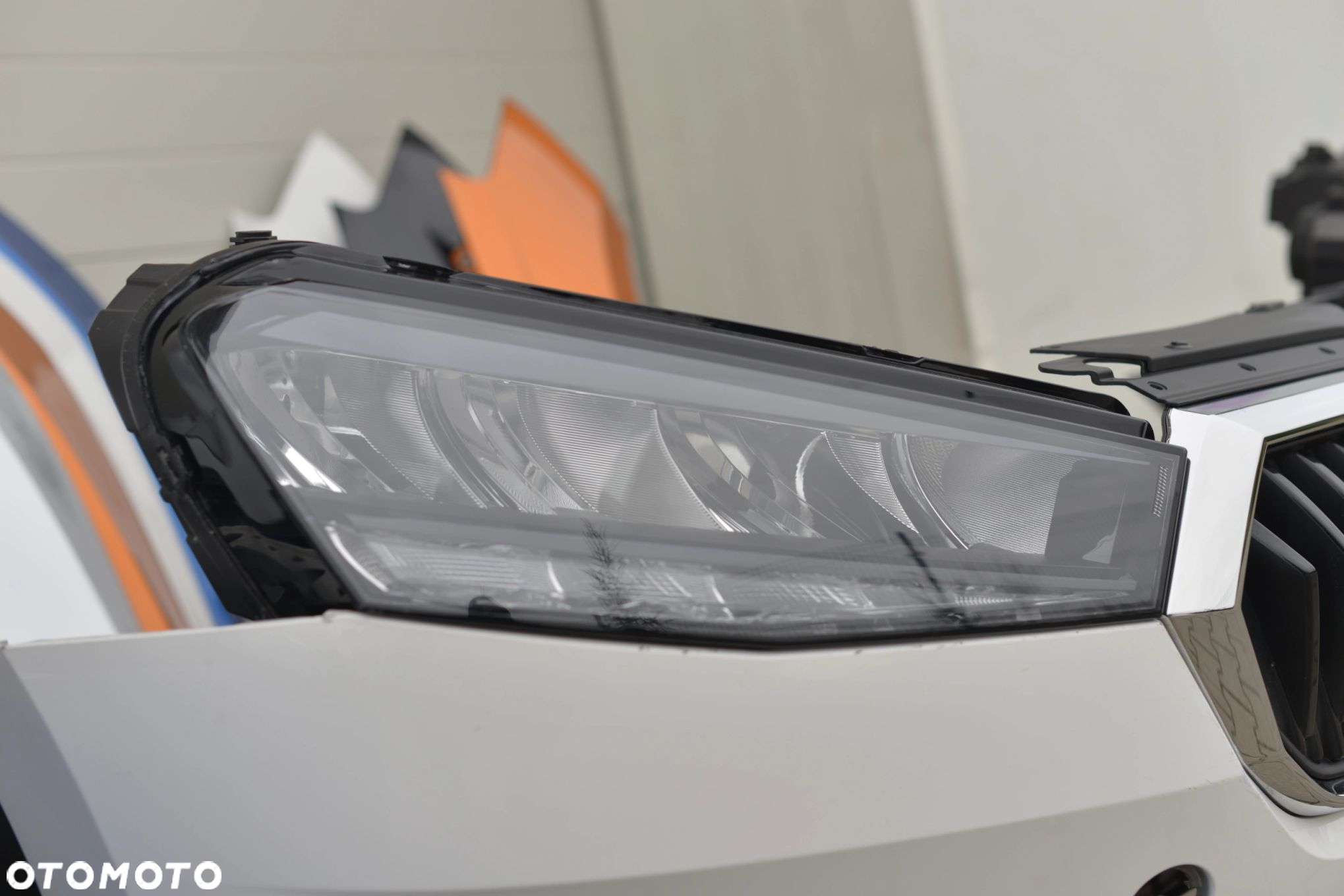 MASKA ZDERZAK BŁOTNIK PAS BELKA GRILL LAMPA LED SKODA FABIA 4 IV 6VA 2021- - 12