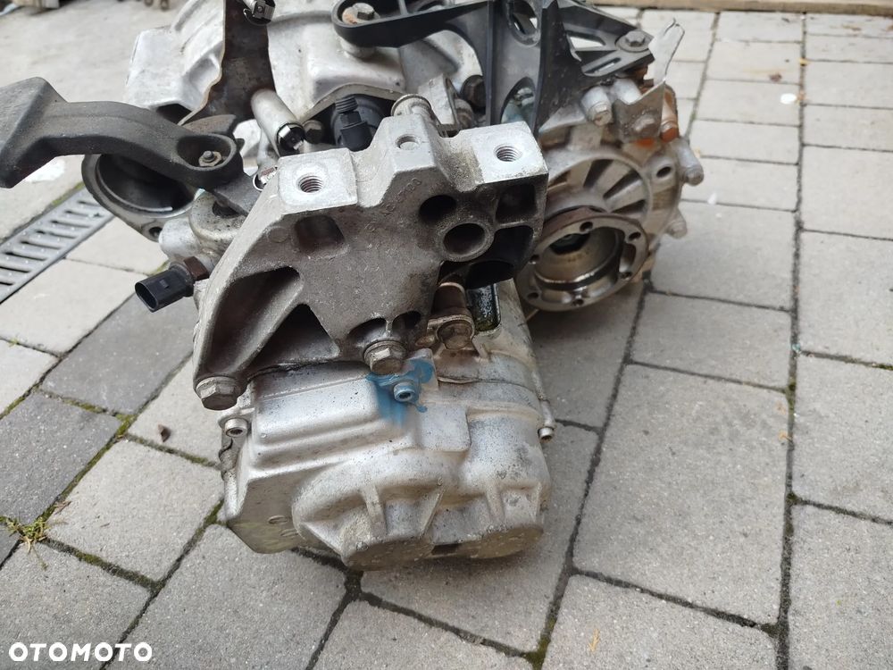 Audi A3 8P volkswagen skrzynia biegów JWX - 5