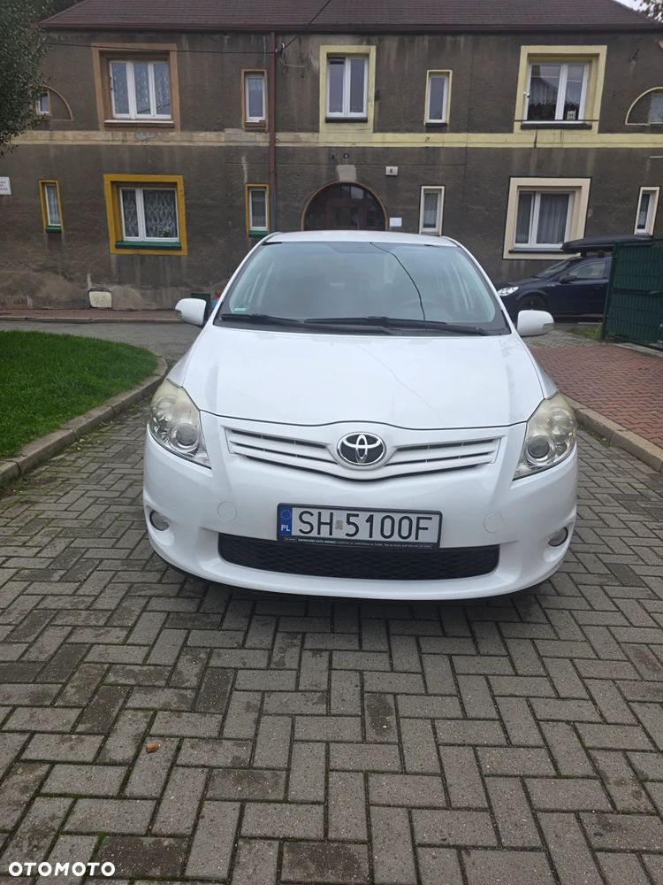 Toyota Auris 1.33 VVT-i Terra - 3