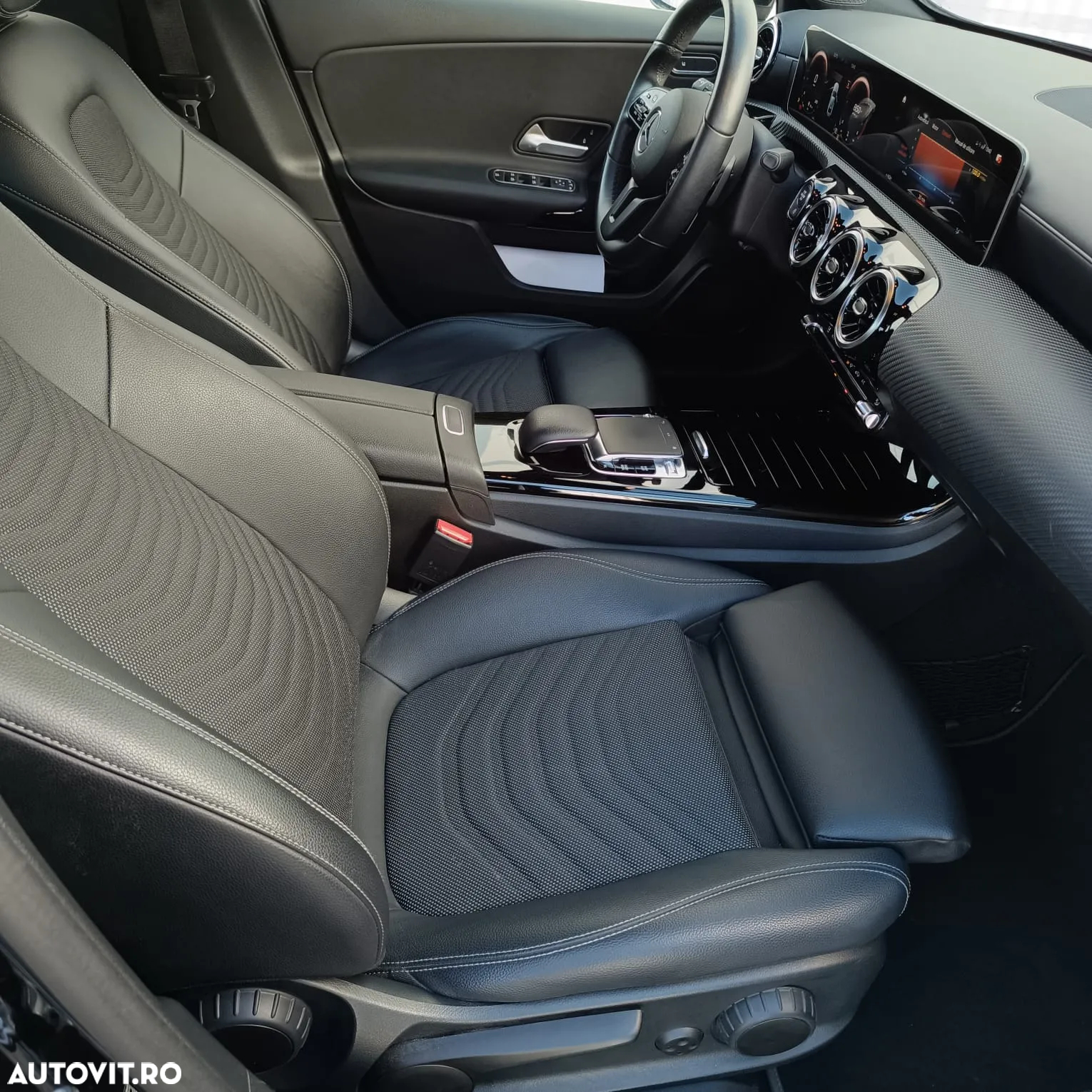 Mercedes-Benz A 180 d 7G-DCT - 31