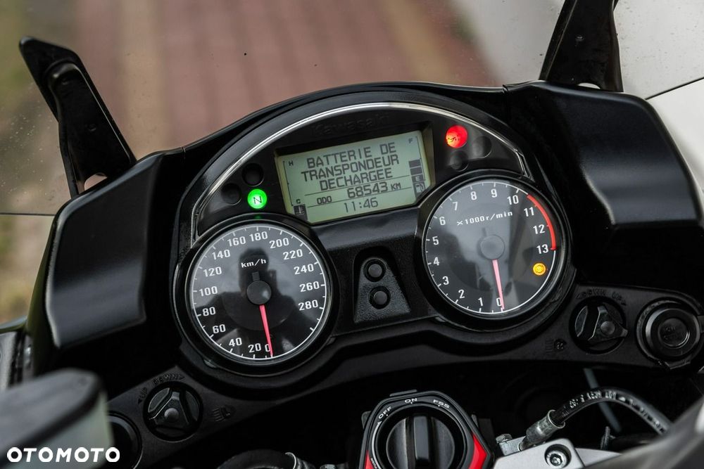 Kawasaki GTR - 8