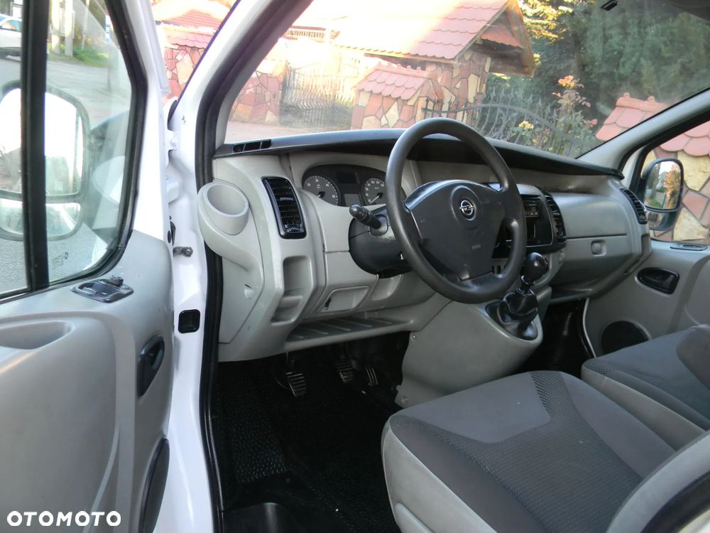 Opel Vivaro - 14