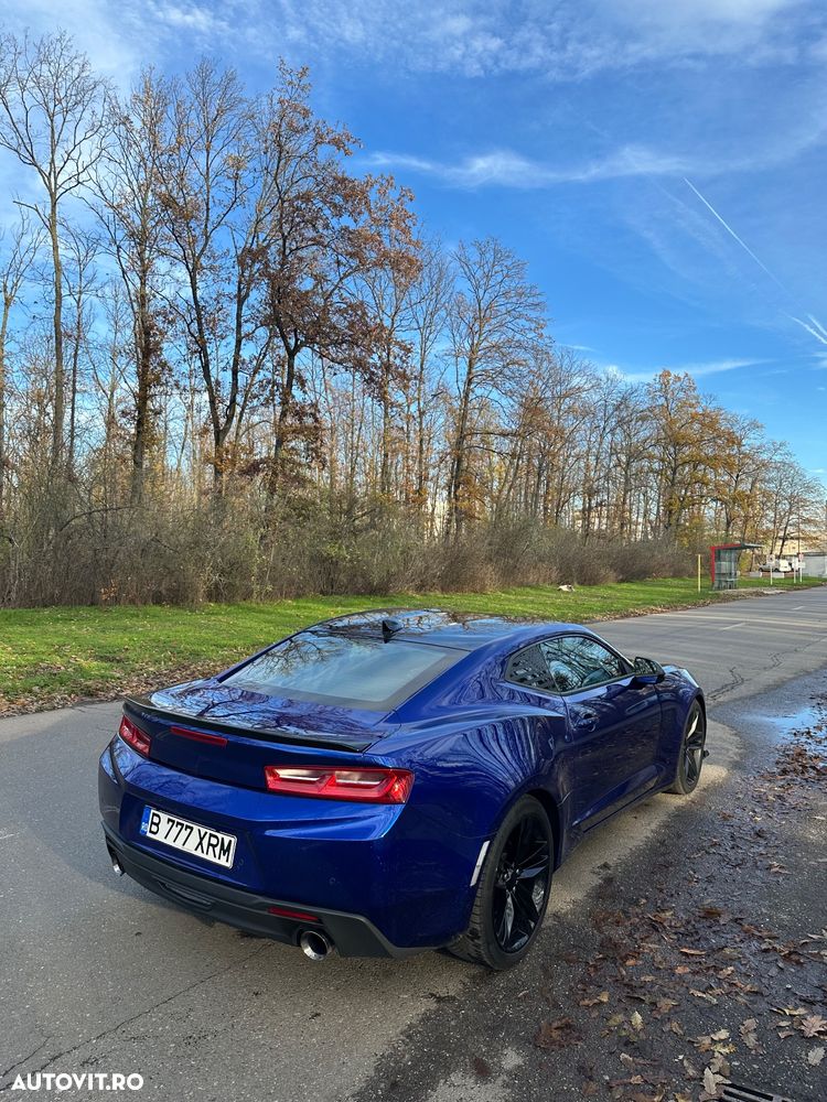Chevrolet Camaro Coupe 2.0 Aut. - 12