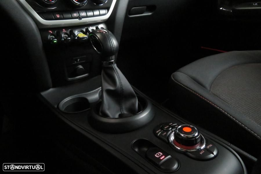 MINI Countryman Cooper SE ALL4 Auto - 23