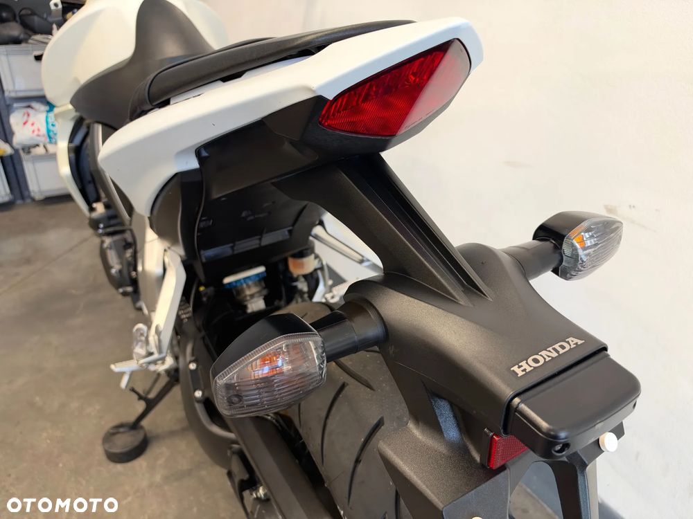 Honda CB - 28