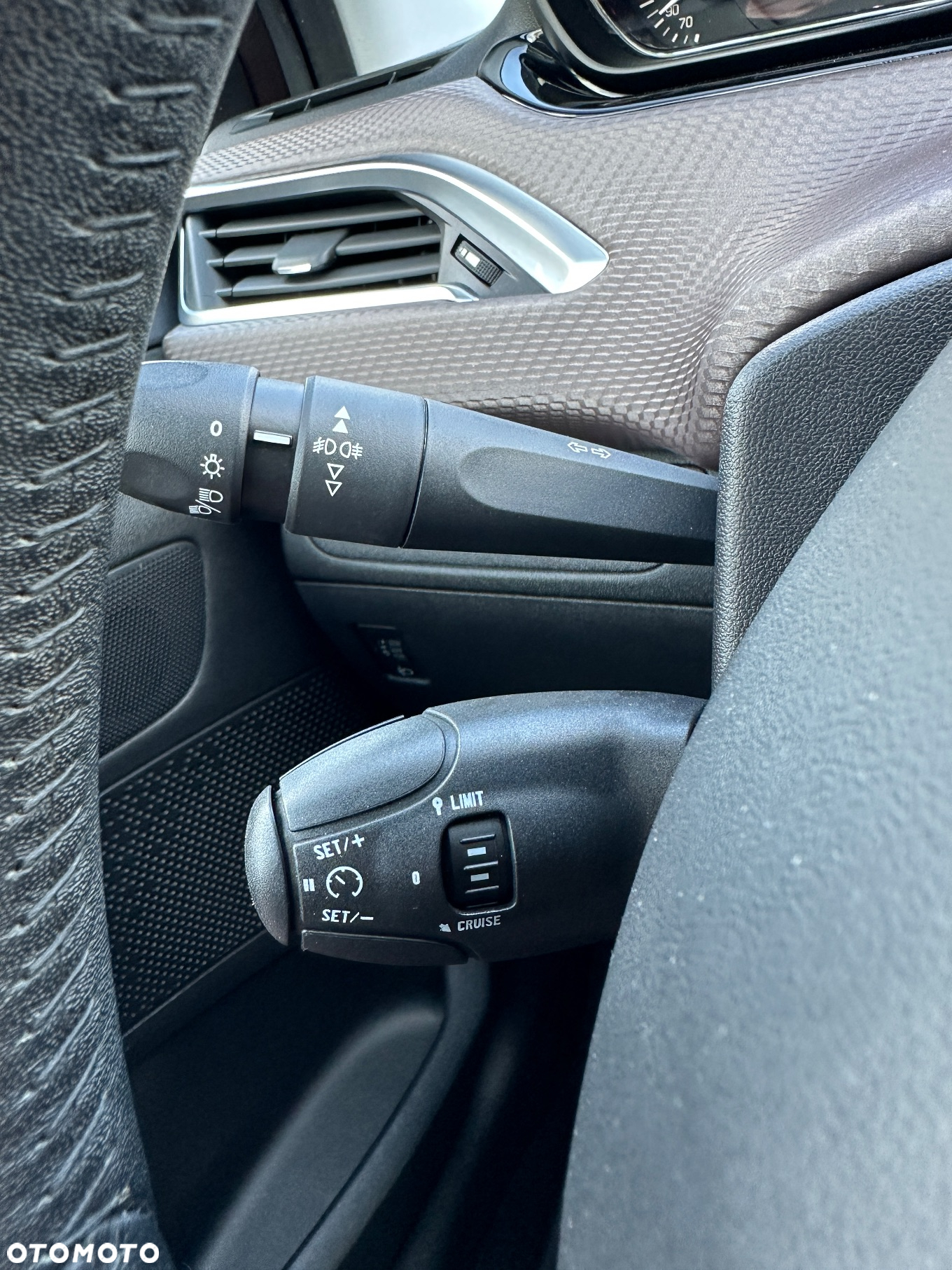 Peugeot 2008 PureTech 82 Allure - 28