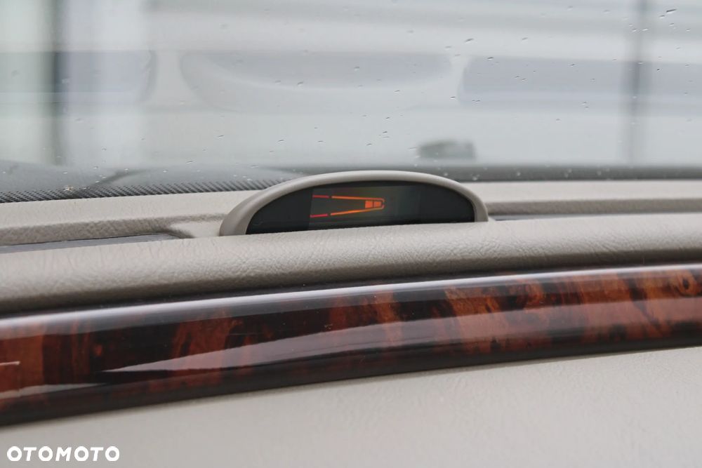 Mercedes-Benz CLK - 33