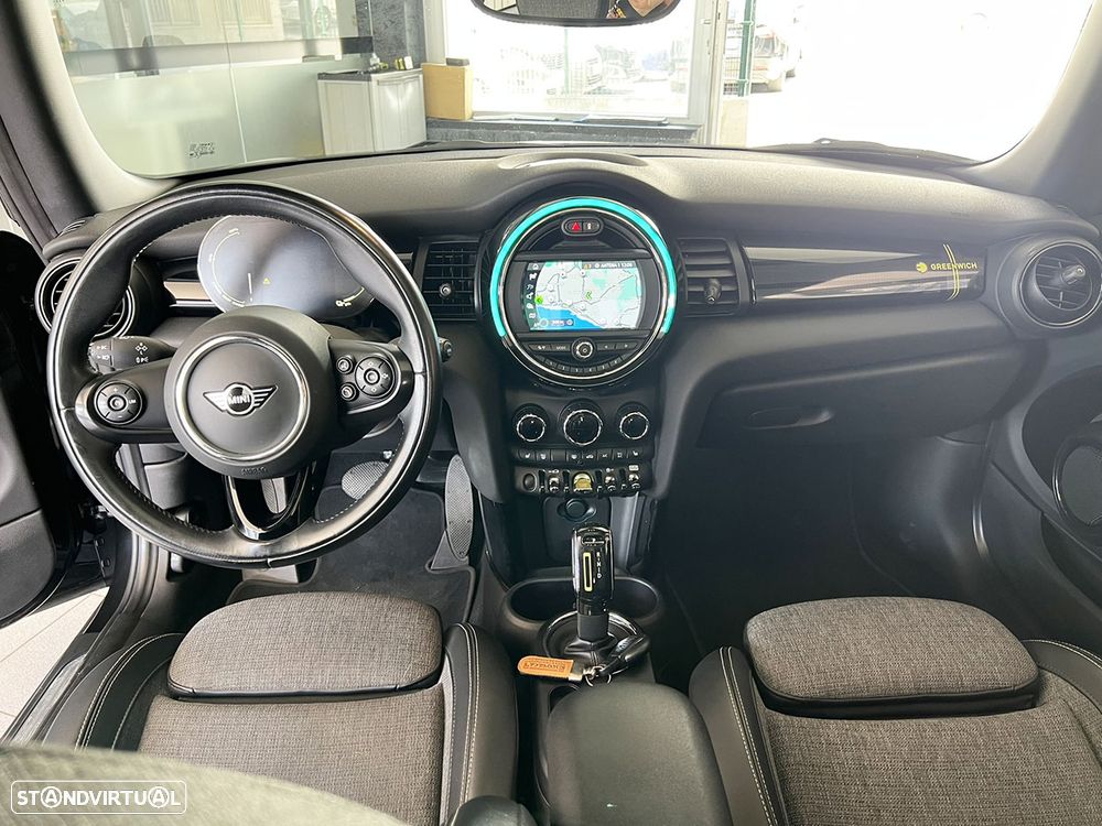 MINI 3 Portas Cooper SE - 11