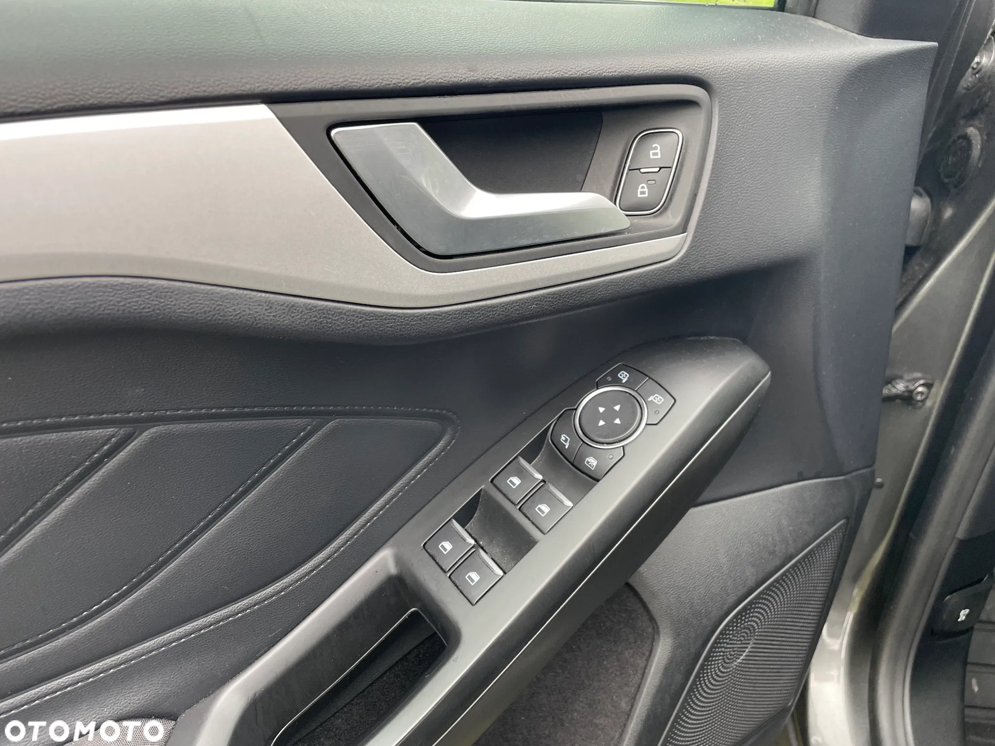 Ford Focus 1.5 EcoBlue Start-Stopp-System TITANIUM - 5