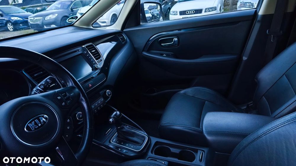 Kia Carens 1.7 CRDi Spirit - 17