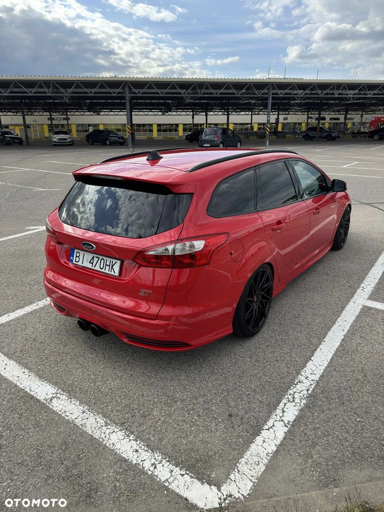 Ford Focus ST2 - 9