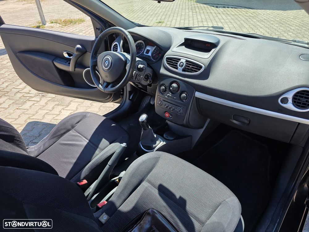 Renault Clio 1.2 16V Confort Dynamique - 7