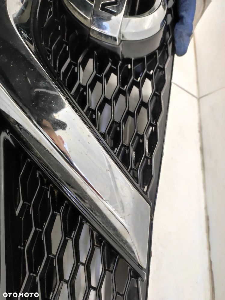 GRILL ATRAPA ZDERZAKA PRZÓD NISSAN QASHQAI J11 - 10