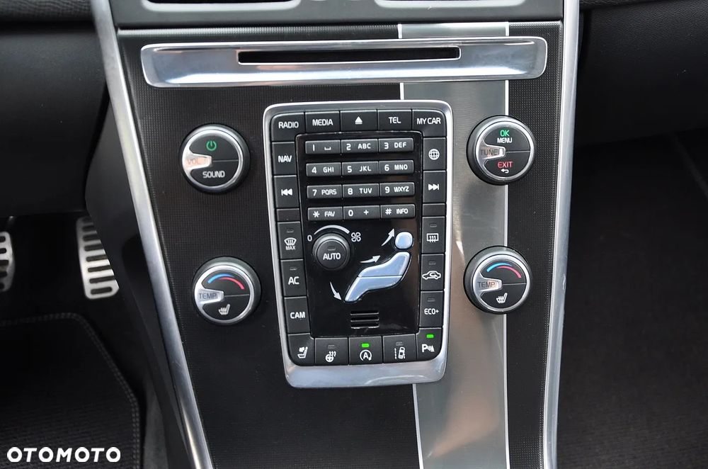 Volvo XC 60 - 32