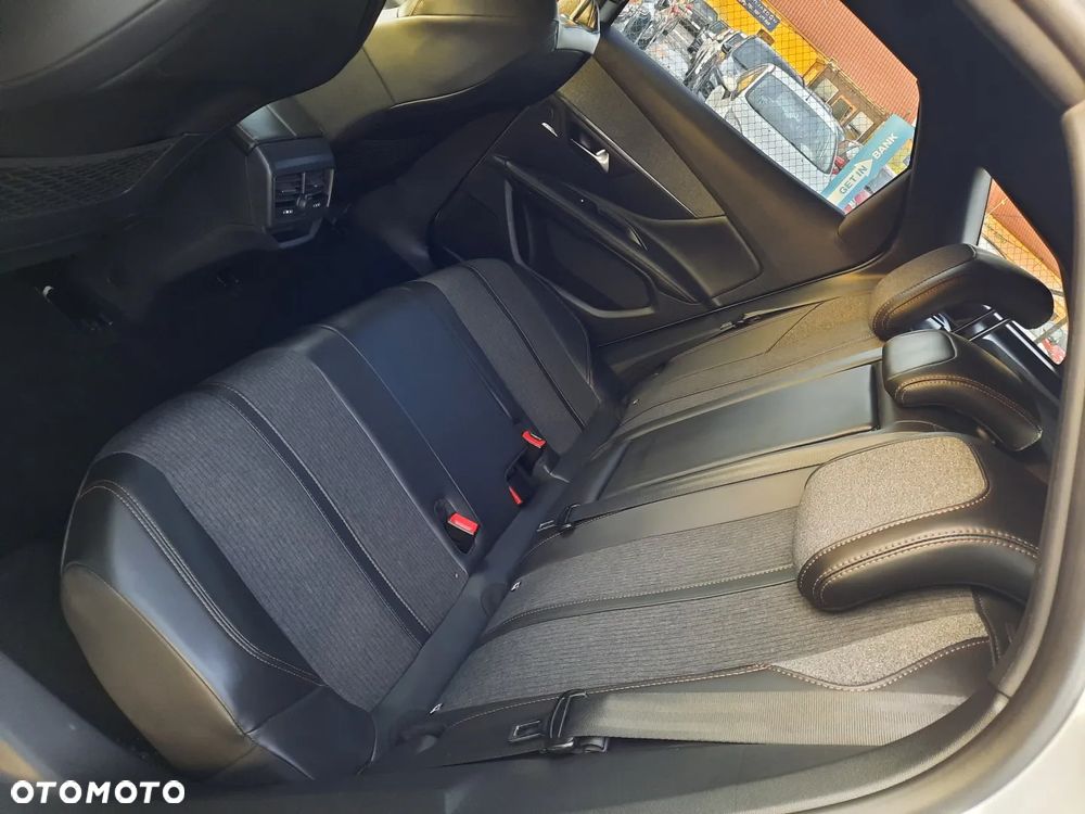 Peugeot 3008 PureTech 130 Stop & Start Allure - 20