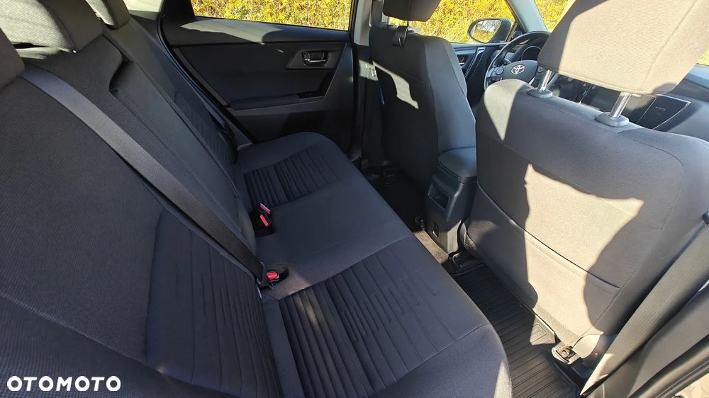 Toyota Auris - 3