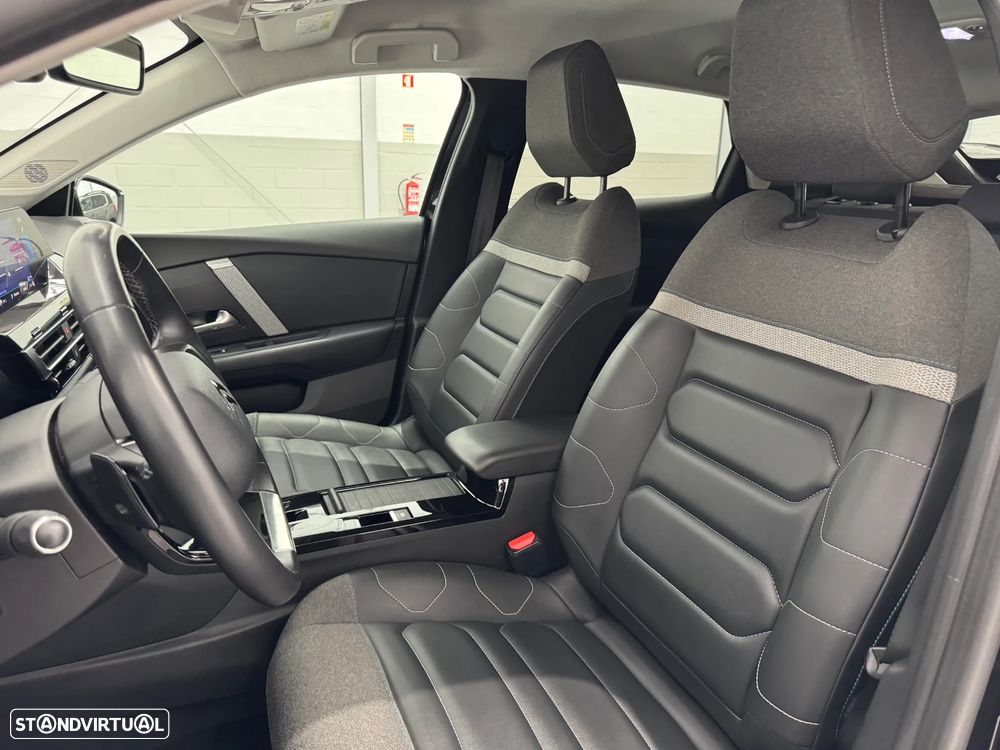 Citroën C4 1.2 PureTech Shine Pack EAT8 - 24