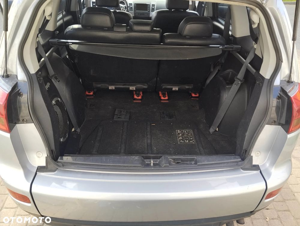 Peugeot 4007 2.2HDi Platinum - 12