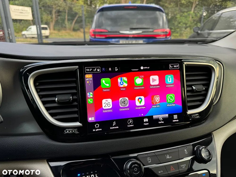 Chrysler Pacifica - 34