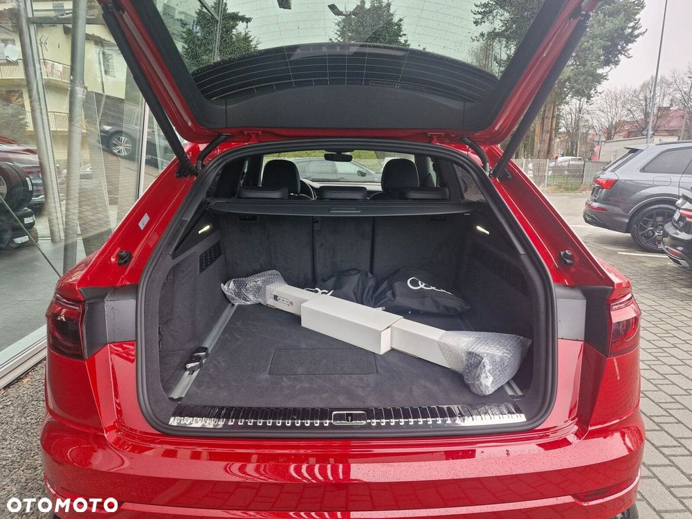 Audi Q8 - 16