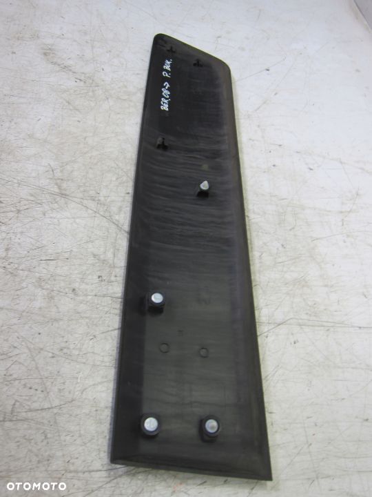 LISTWA PRAWY BOK UK CITROEN BERLINGO 08R - 3