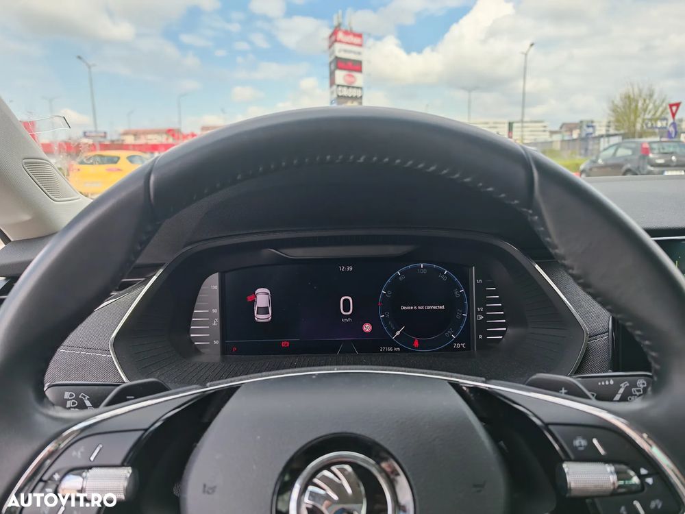 Skoda Octavia 1.5 TSI DSG MHEV Style - 10