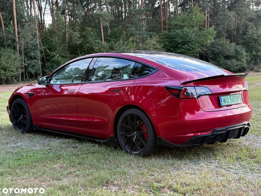 Tesla Model 3 - 9