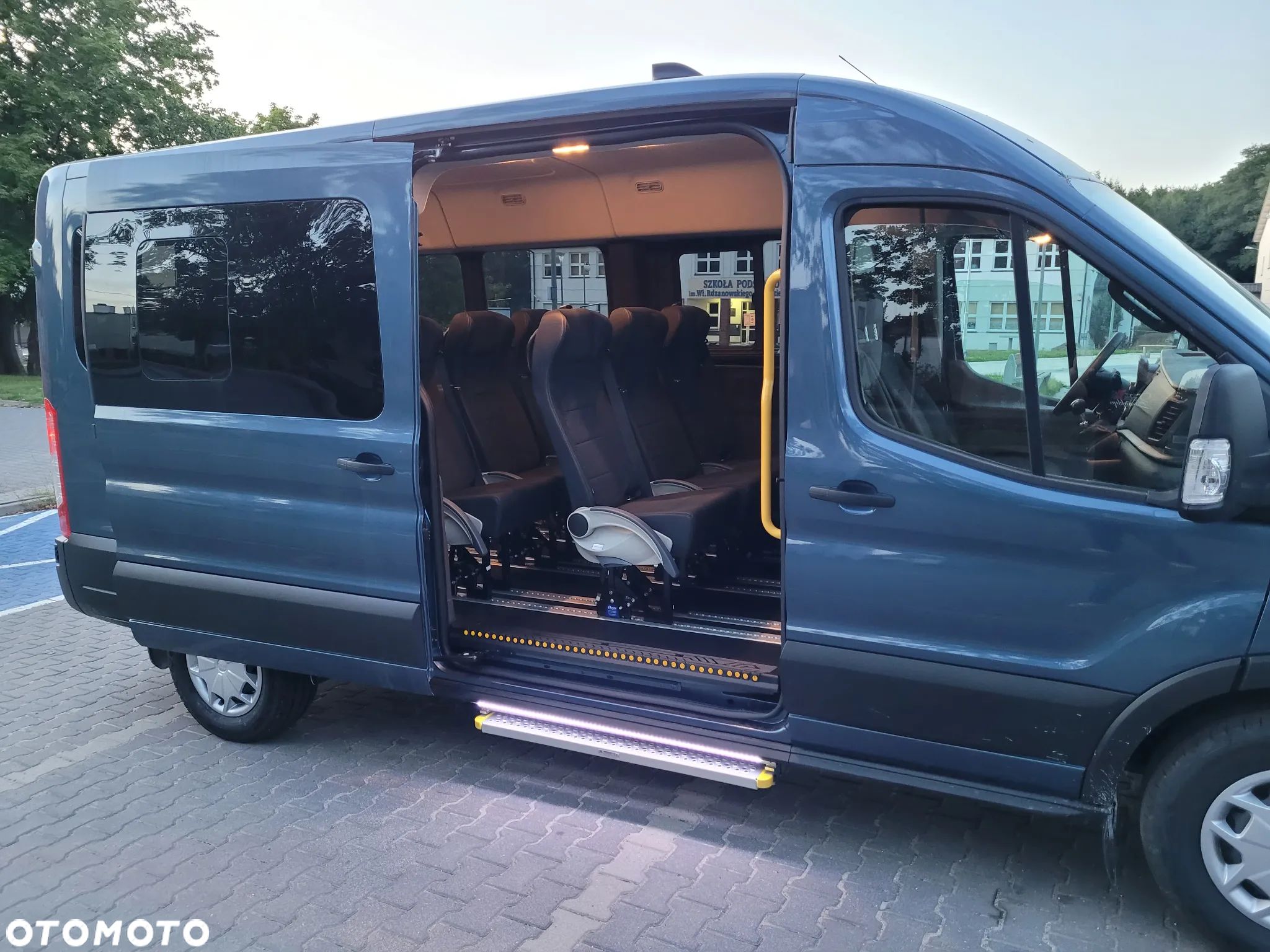 Ford Transit - 1