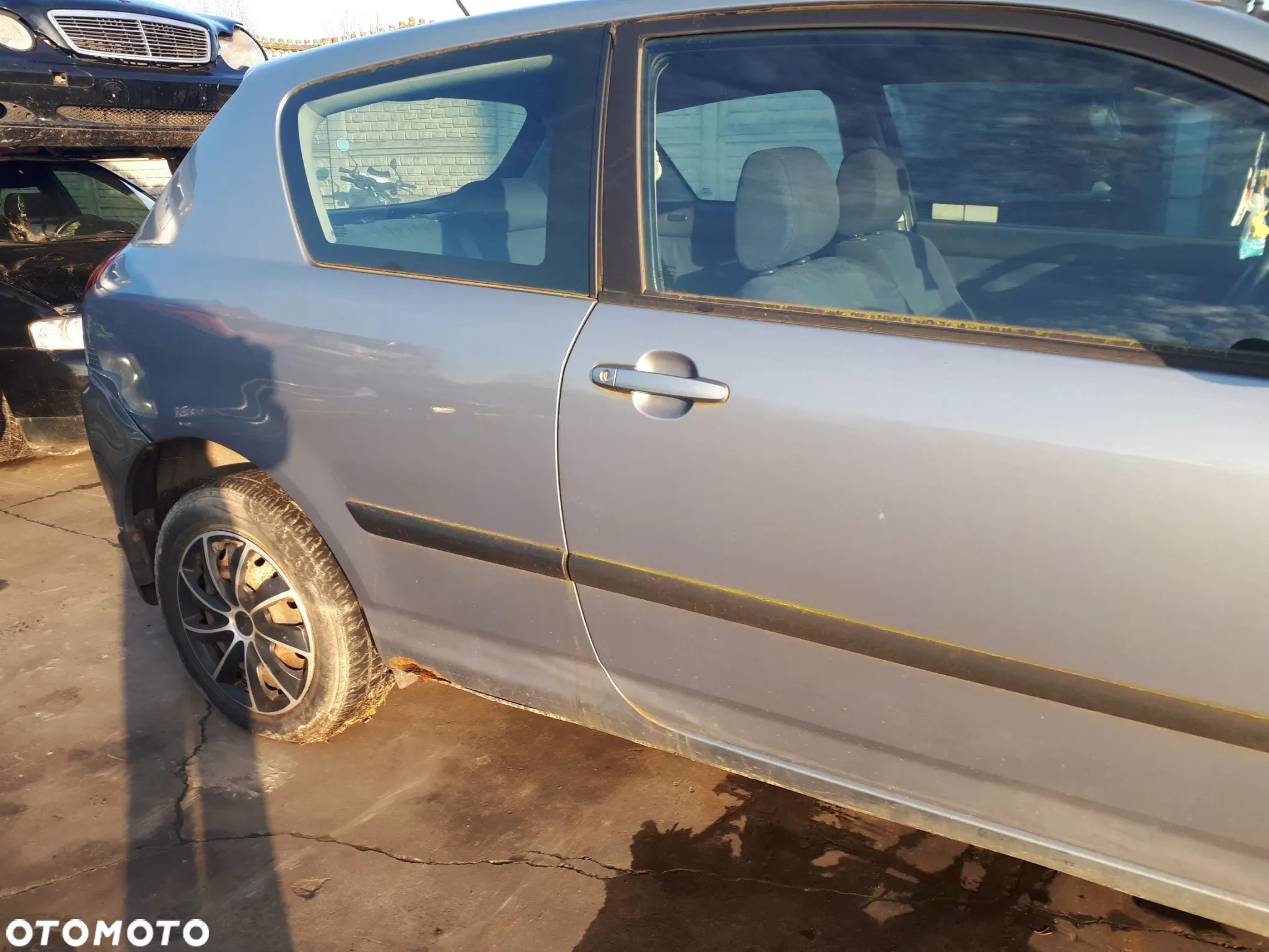 TOYOTA COROLLA E12 3D 1.4 16V 01-04 KLAPKA WLEWU PALIWA 8Q3 - 6