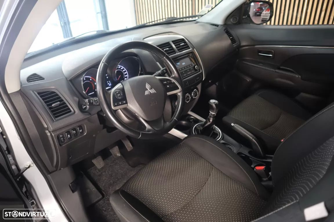 Mitsubishi ASX 1.8 DI-D Intense - 9